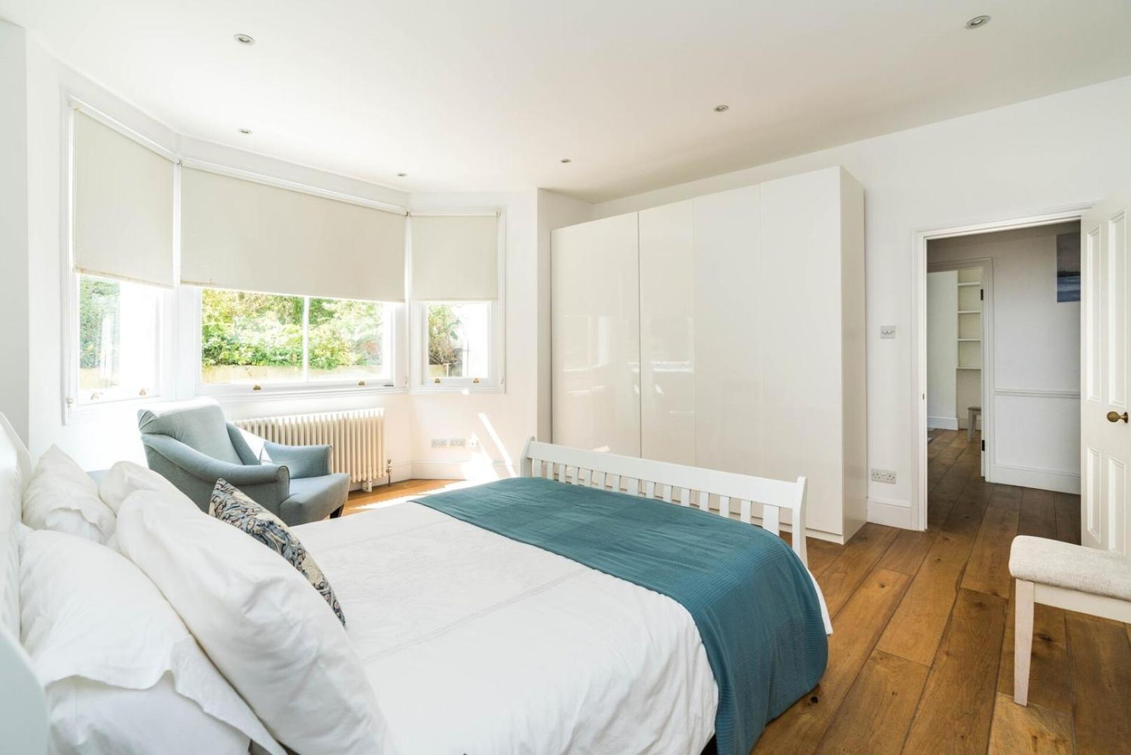 Fantastic 3 Bedroom Flat West Hampstead Londra Esterno foto
