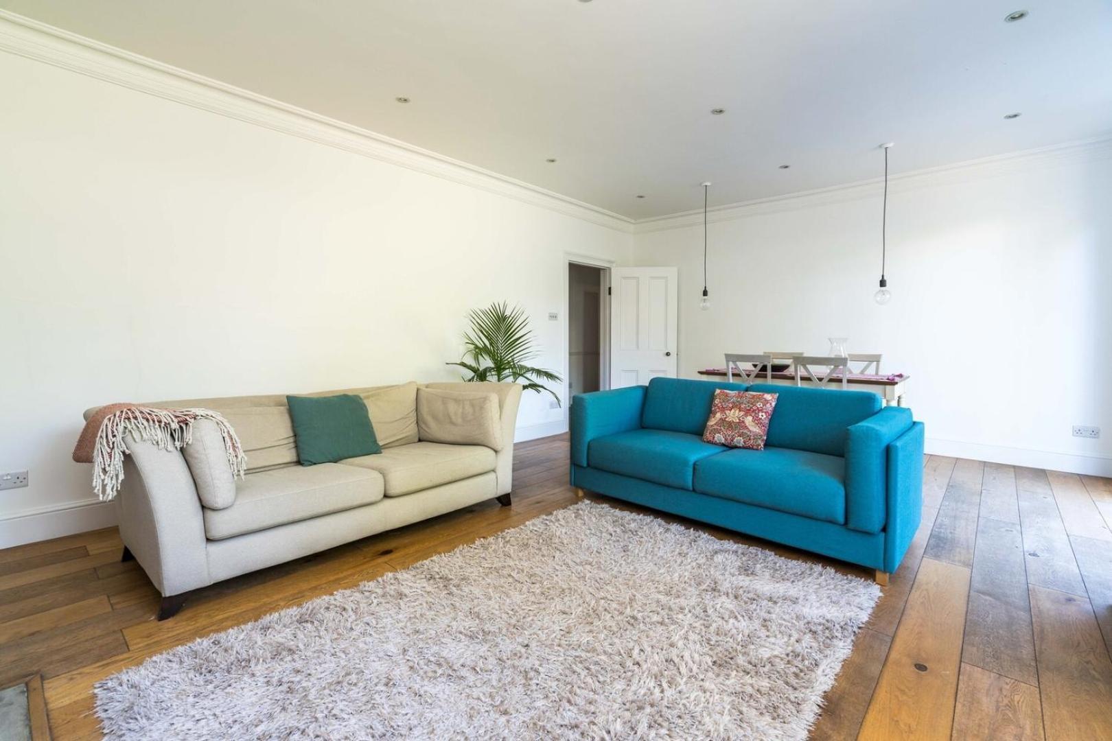 Fantastic 3 Bedroom Flat West Hampstead Londra Esterno foto
