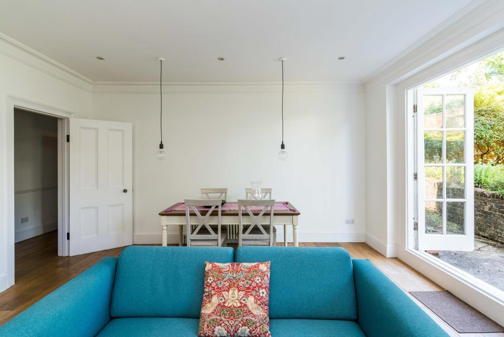 Fantastic 3 Bedroom Flat West Hampstead Londra Esterno foto