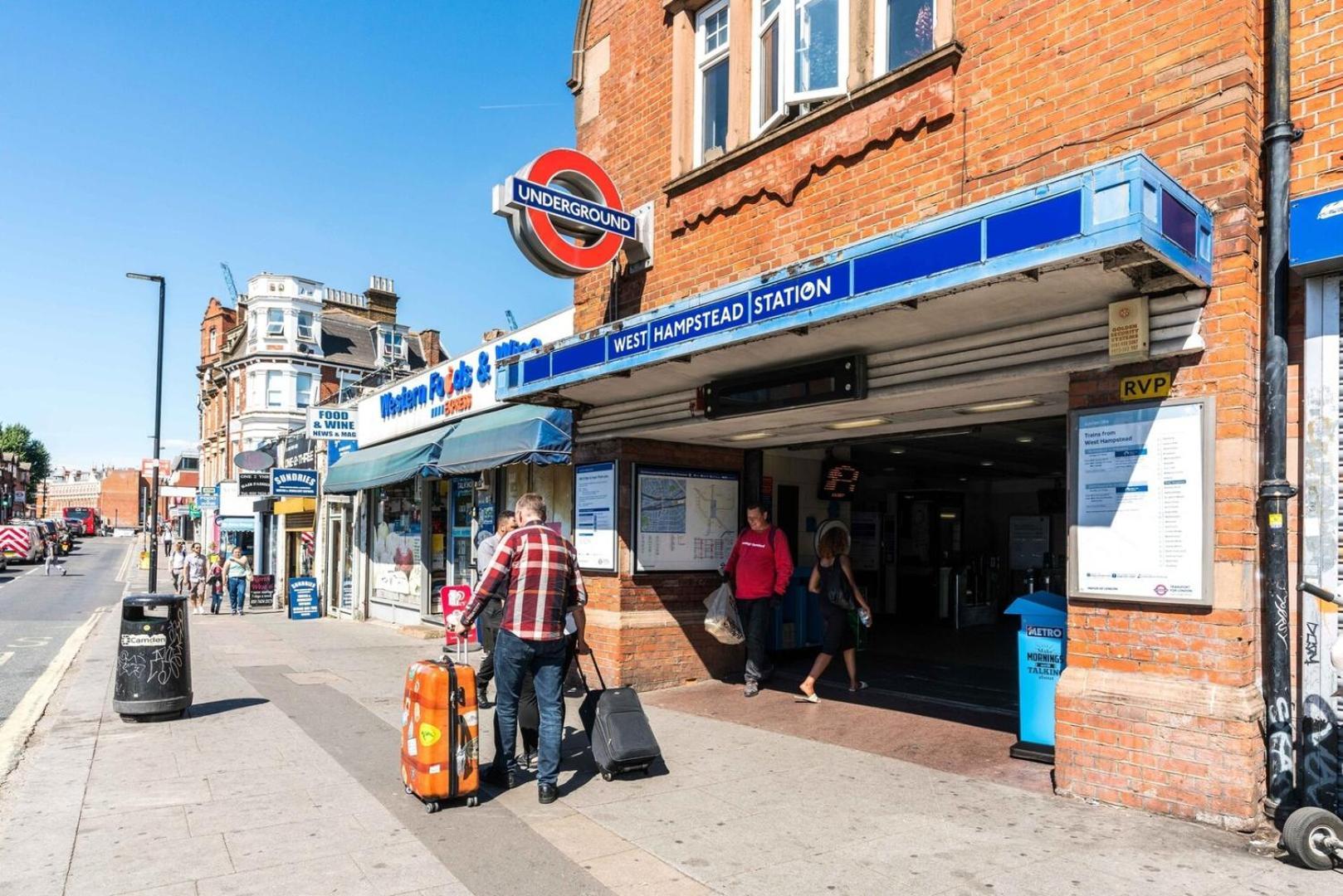 Fantastic 3 Bedroom Flat West Hampstead Londra Esterno foto